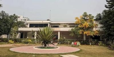 প্রবাসীদের জন্য ২০০ টাকায় থাকার ব্যবস্থা, তবুও ফাঁকা ঢাকা ওয়েজ আর্নার্স সেন্টার